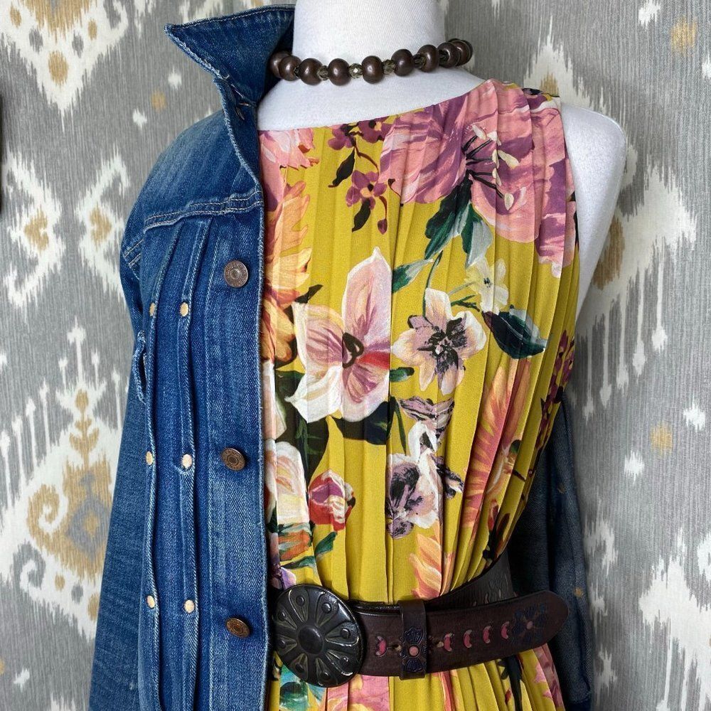COOLPLES Pleated Yellow Floral Multi Maxi Dress - Picture 14 of 16